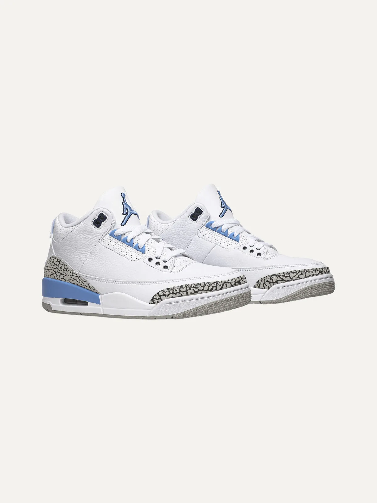 Jordan Air Jordan 3 Retro 'UNC' — view 2